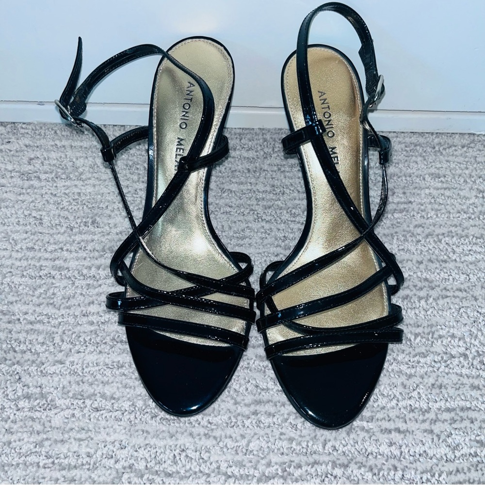Antonio Melani Gold & Black Strappy Sandals Size 6M